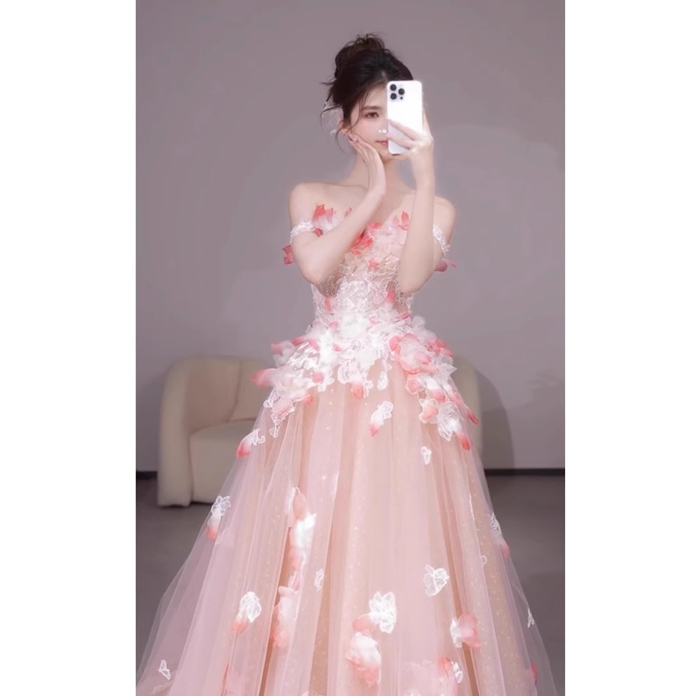 铜陵县粉色晚礼服女高级感一字肩花朵订婚裙生日宴主持成人礼敬酒服新娘